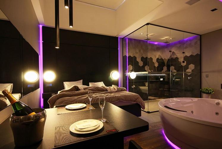 Savana (Adults Only) Ribeirao Preto Luaran gambar